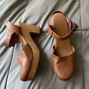 Universal thread Mary Janes